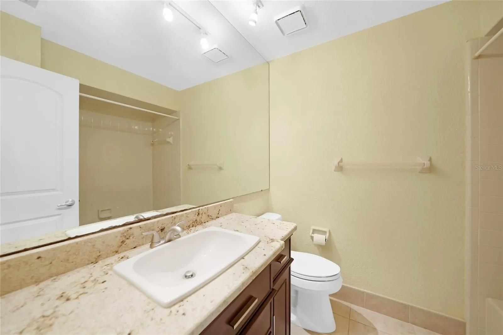 3335 PURPLE MARTIN DR #6, #6