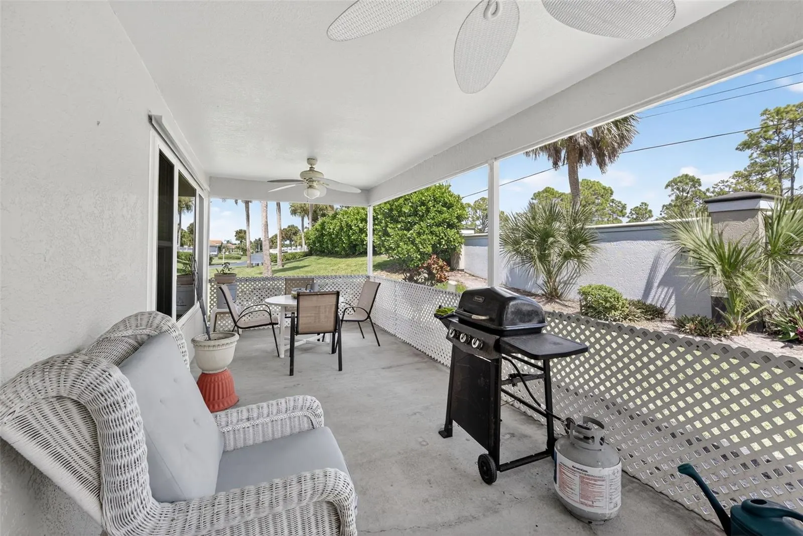 2070 KING TARPON DR