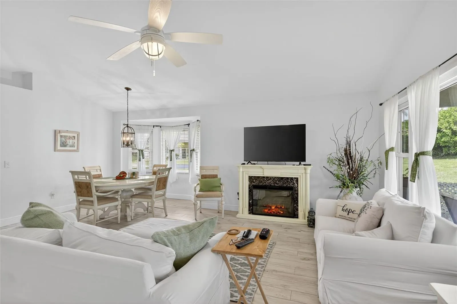 2070 KING TARPON DR