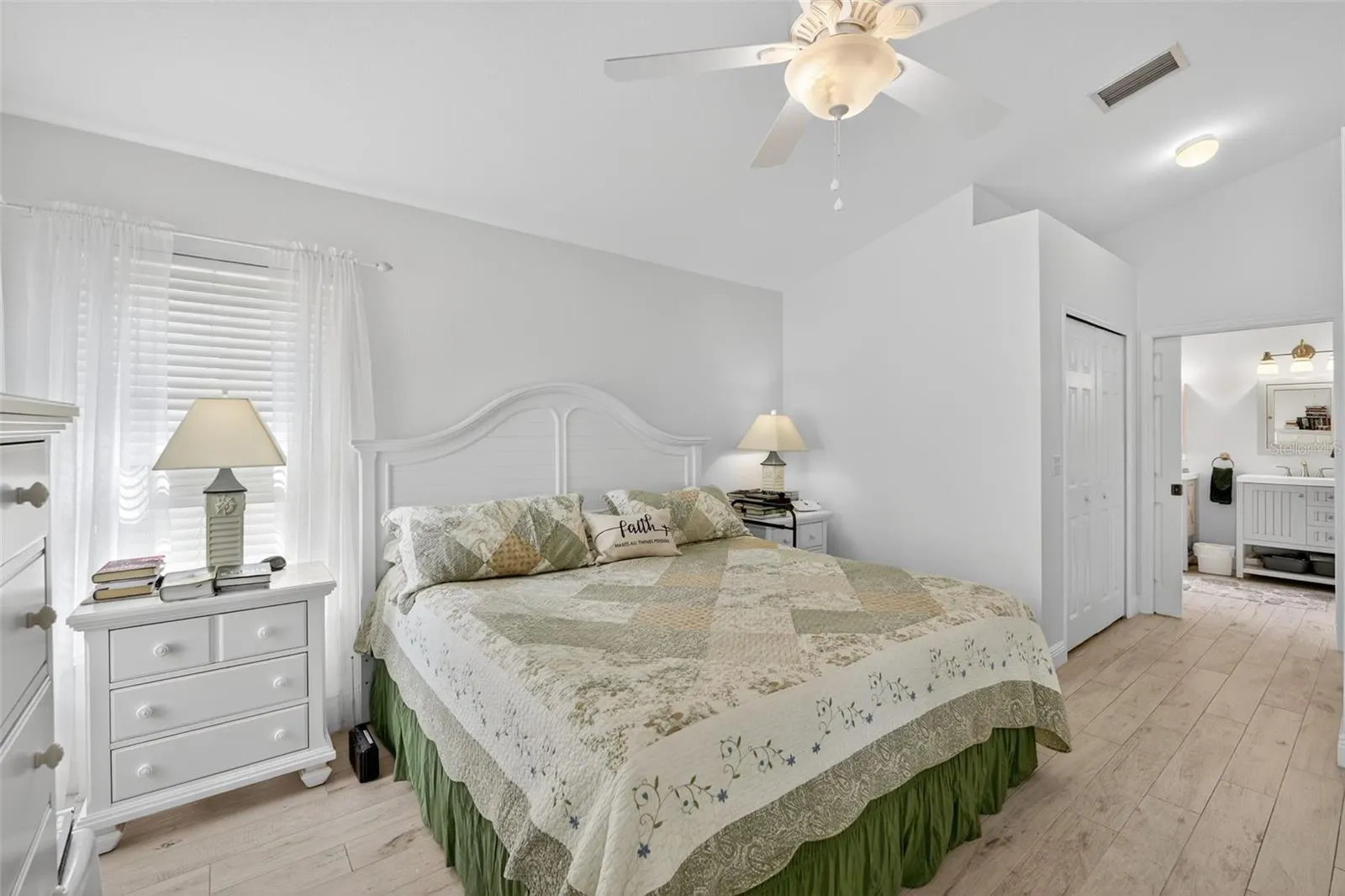 2070 KING TARPON DR