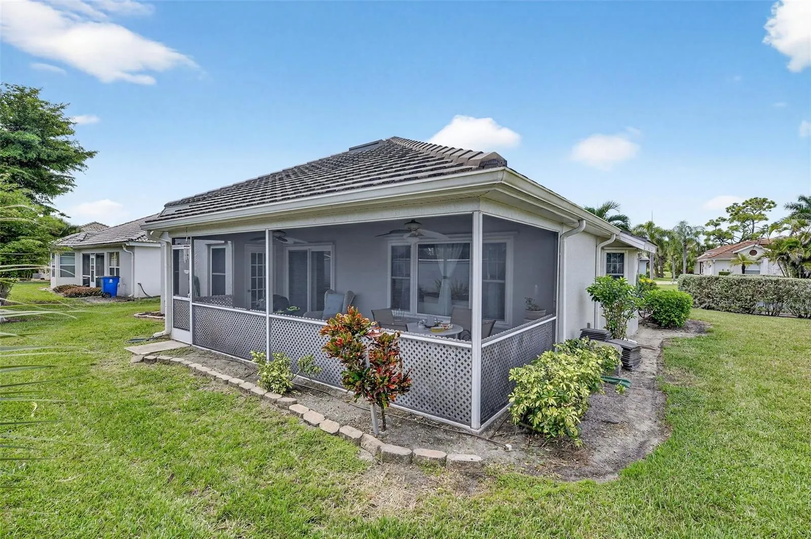 2070 KING TARPON DR