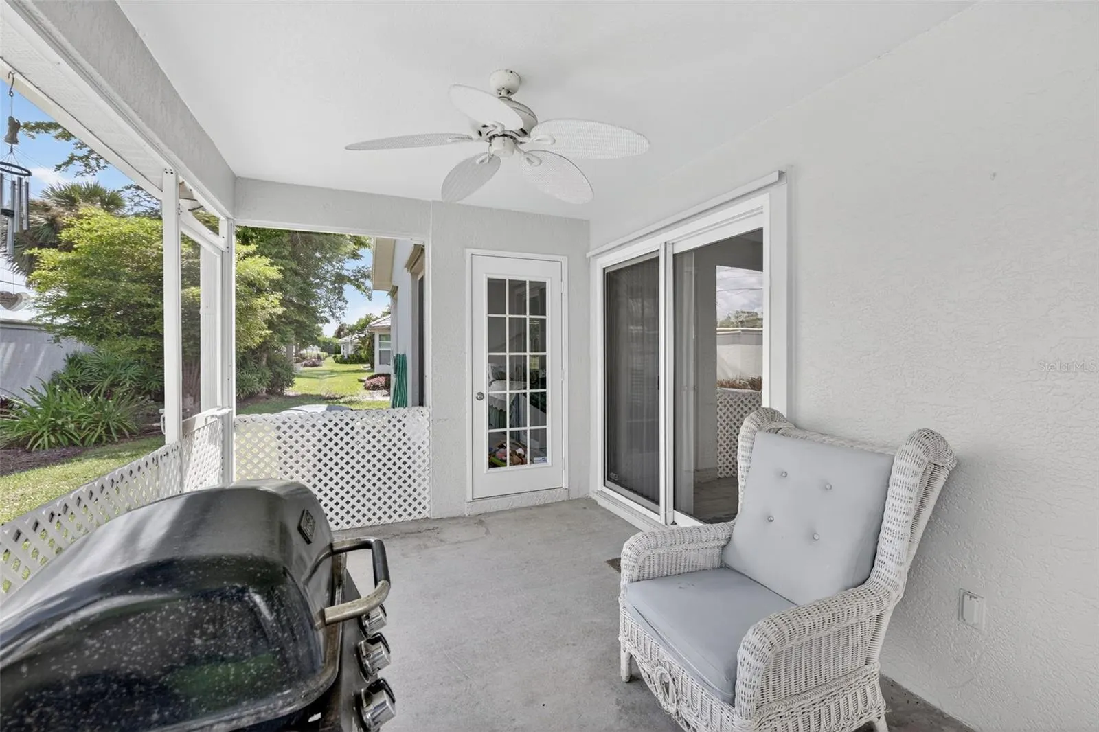 2070 KING TARPON DR