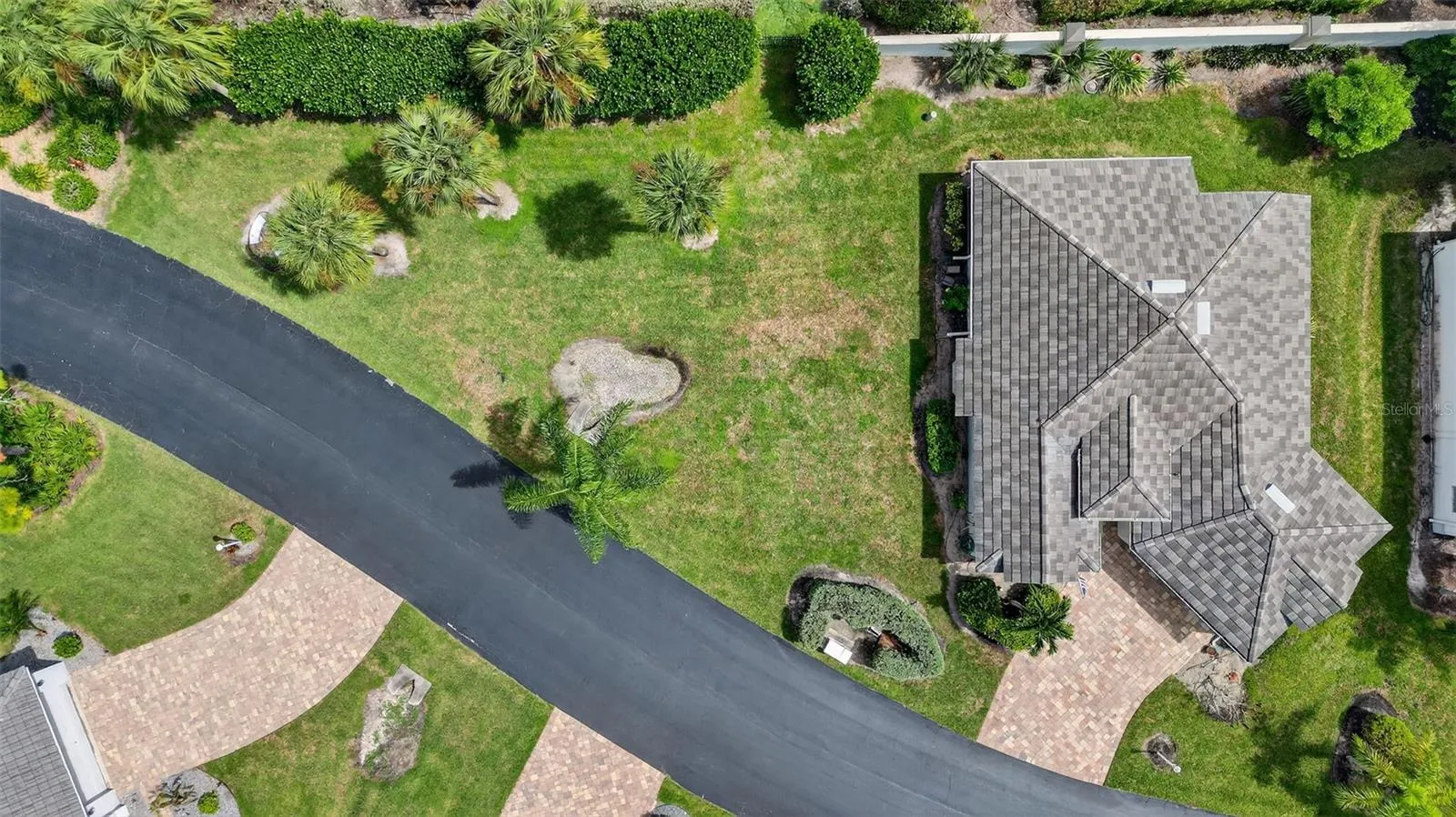 2070 KING TARPON DR