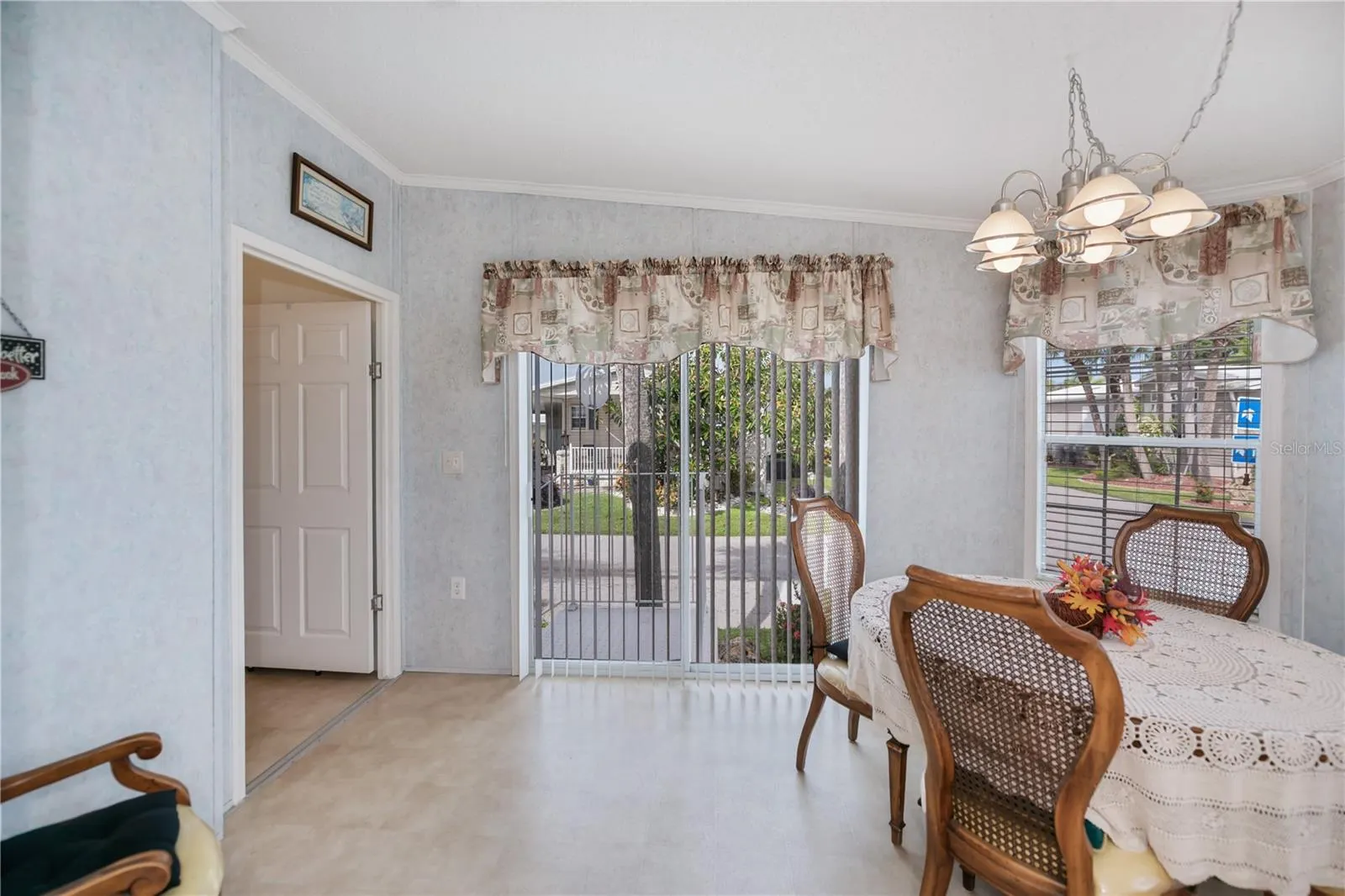 2100 KINGS HWY #144, #144