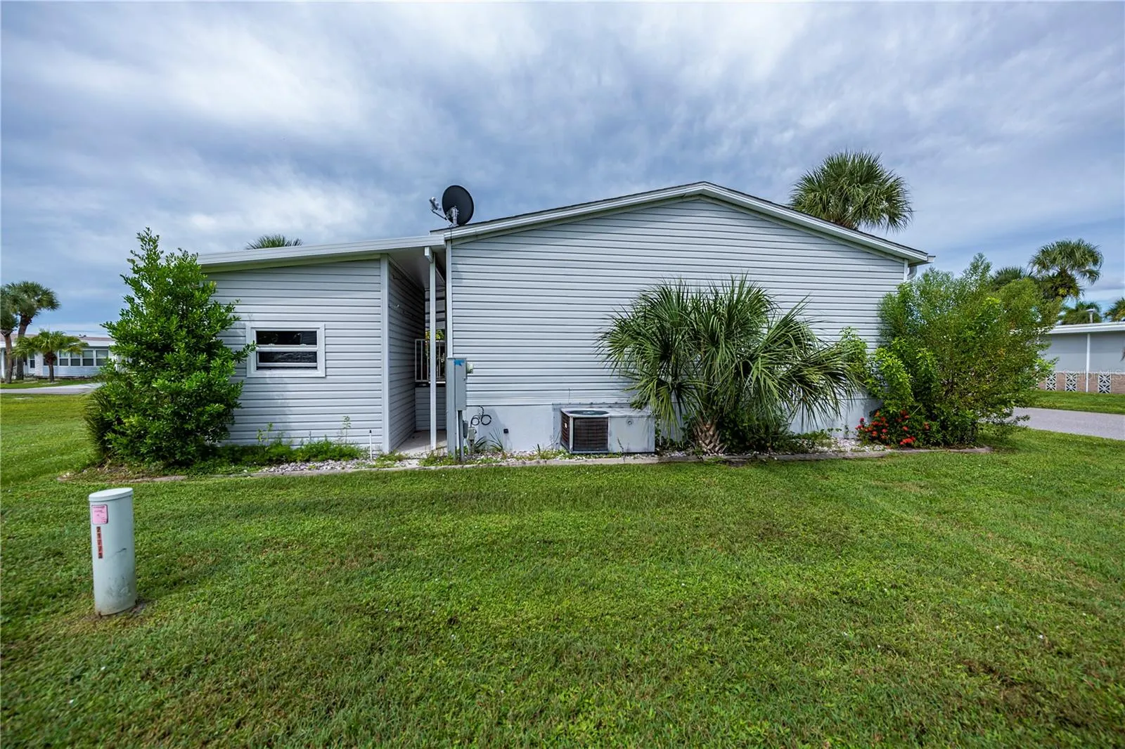 2100 KINGS HWY #144, #144