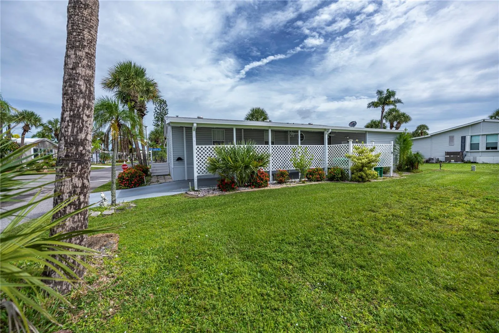 2100 KINGS HWY #144, #144