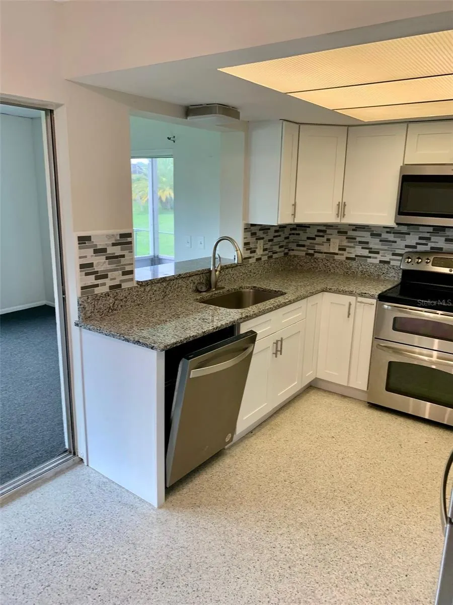 22097 BRONXVILLE AVE