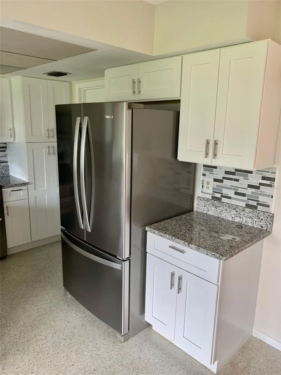 22097 BRONXVILLE AVE