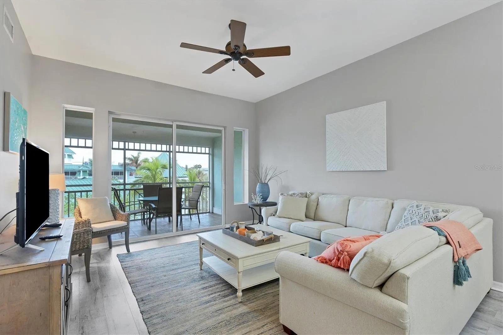 5117 MELBOURNE ST #B302, #B302