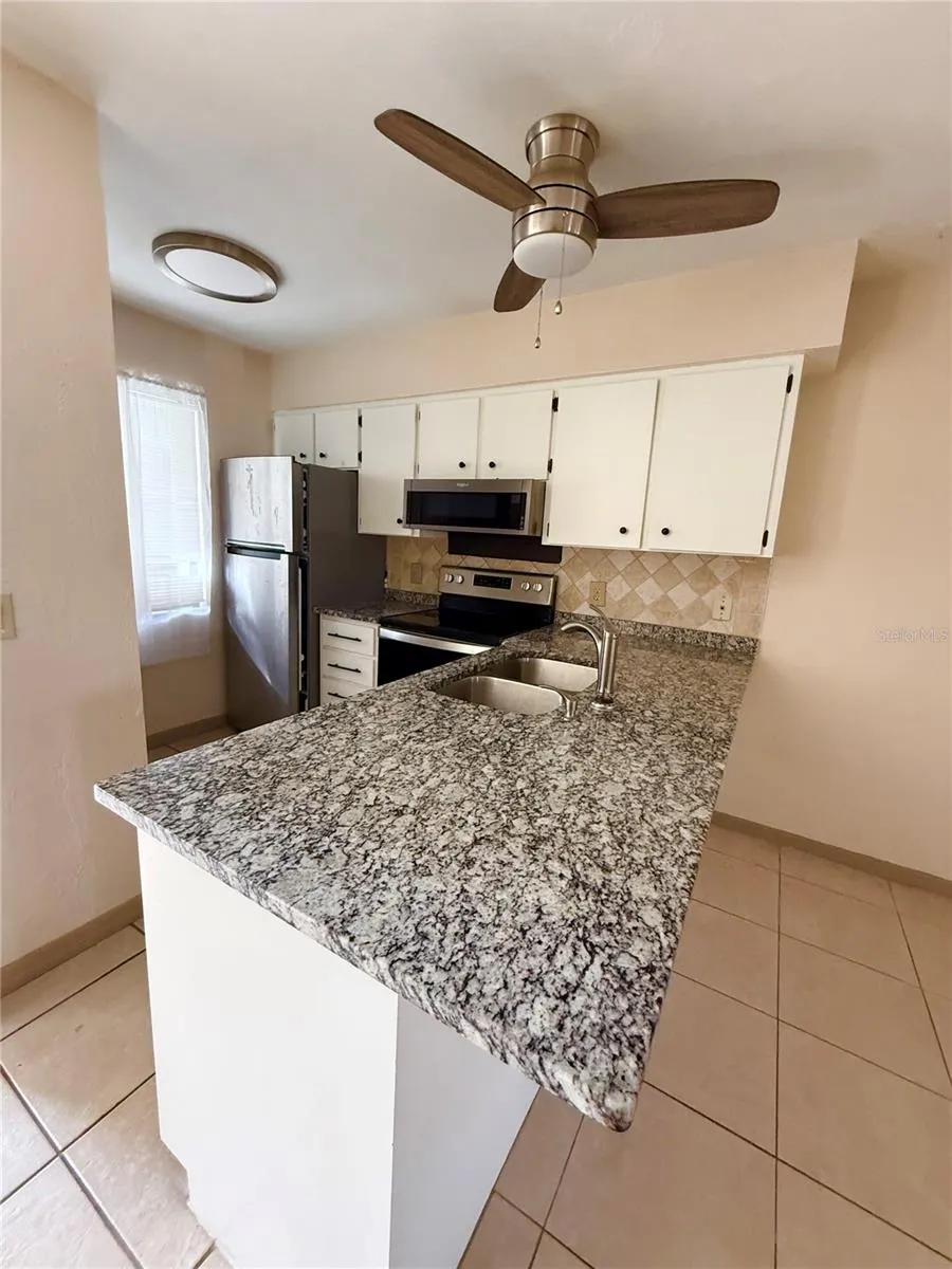 22523 WESTCHESTER BLVD #202E, #202E