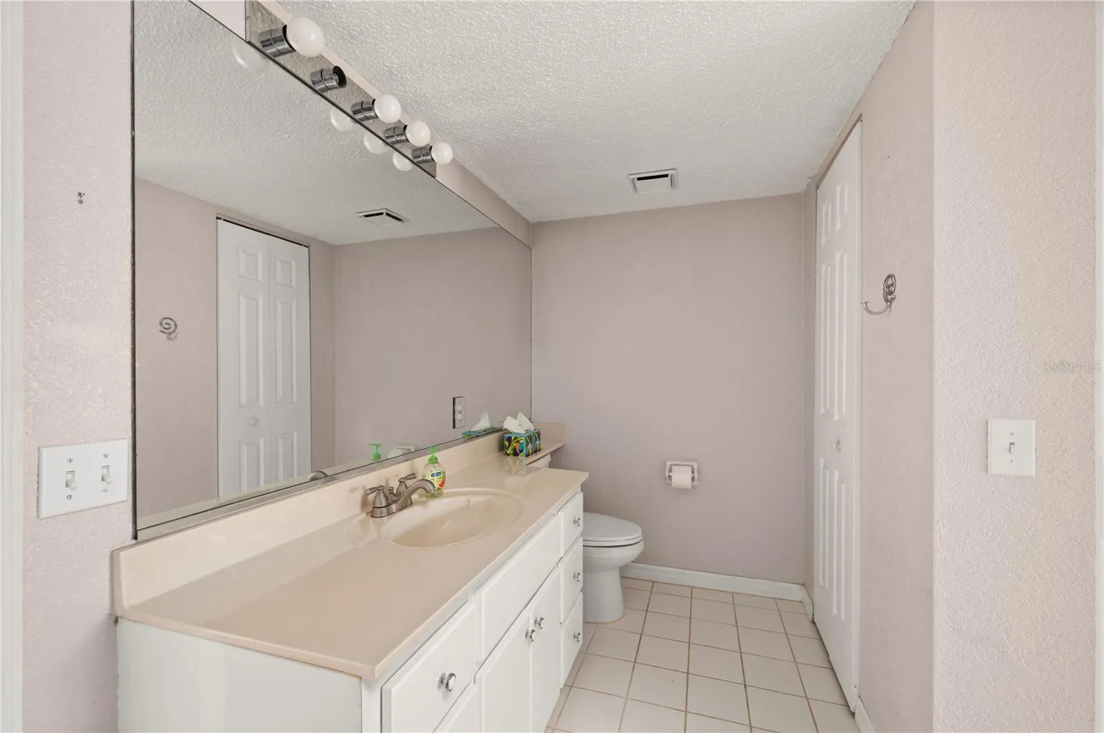 1340 SAN CRISTOBAL AVE #207, #207