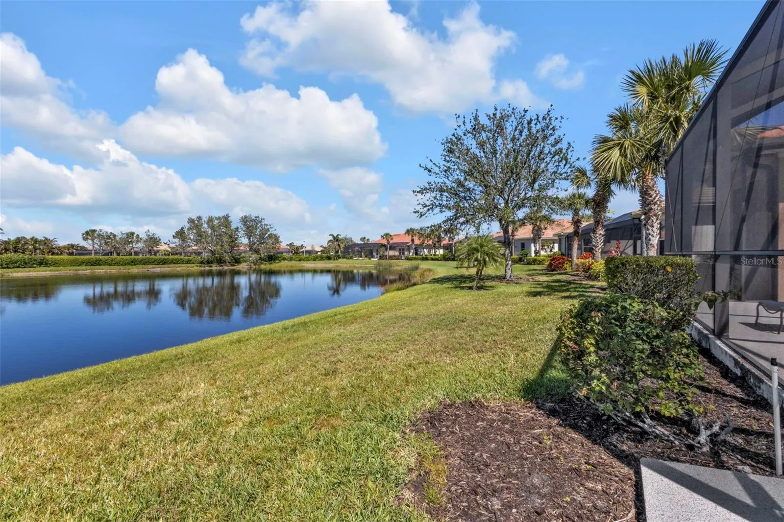 2676 WAX MYRTLE CT