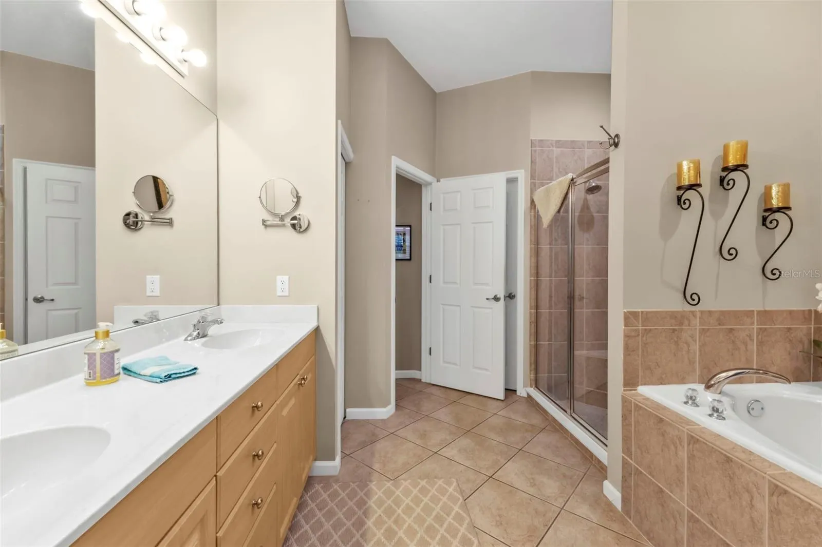 2676 WAX MYRTLE CT