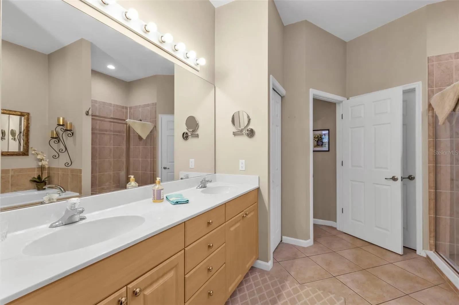 2676 WAX MYRTLE CT