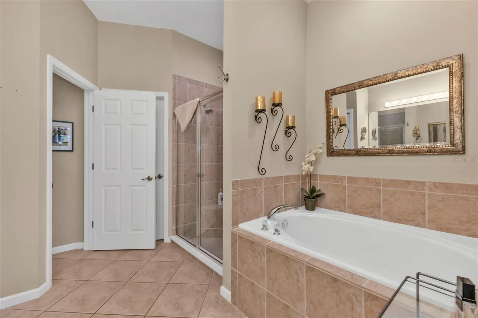 2676 WAX MYRTLE CT