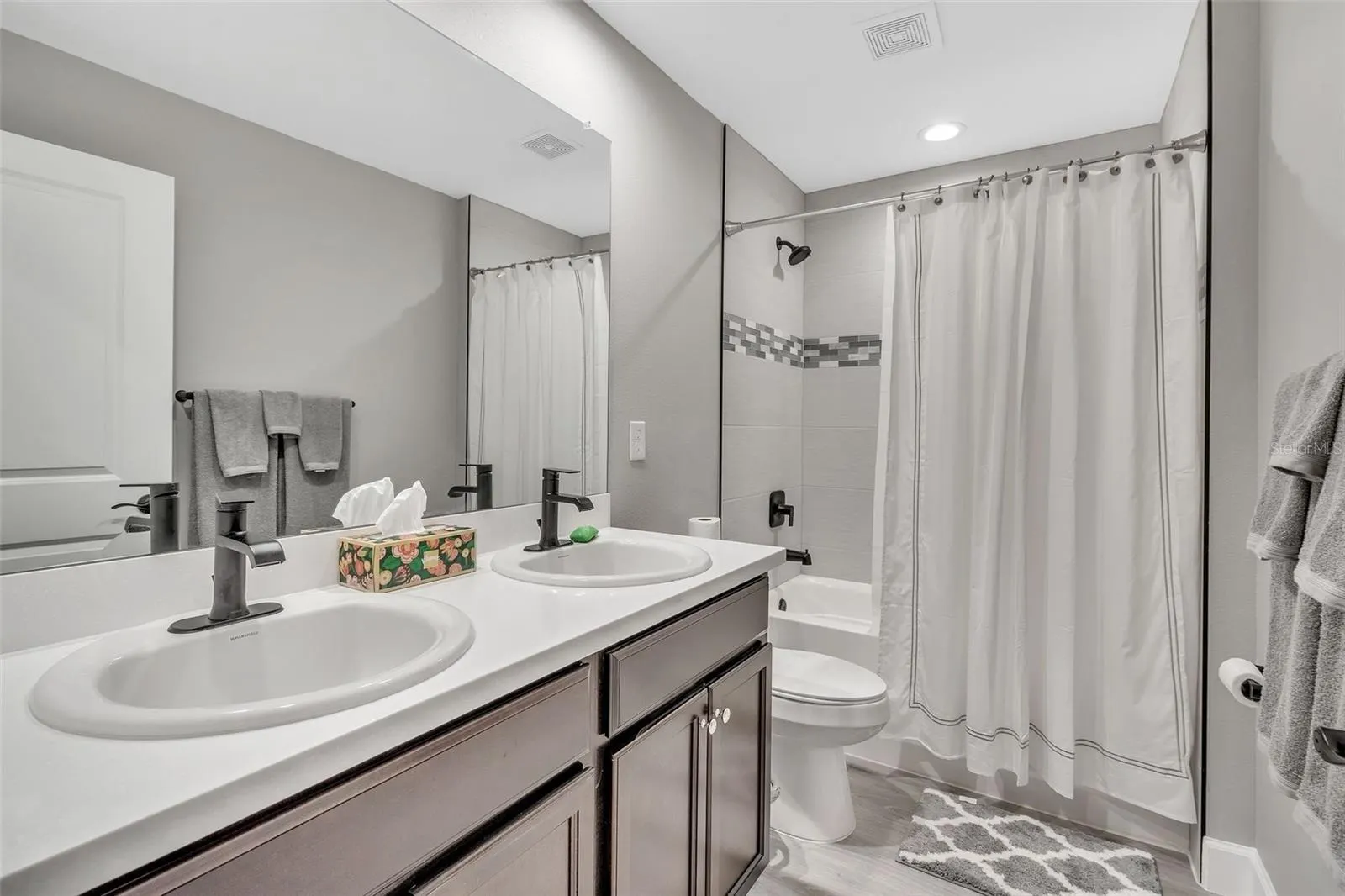 6193 CABAL LN