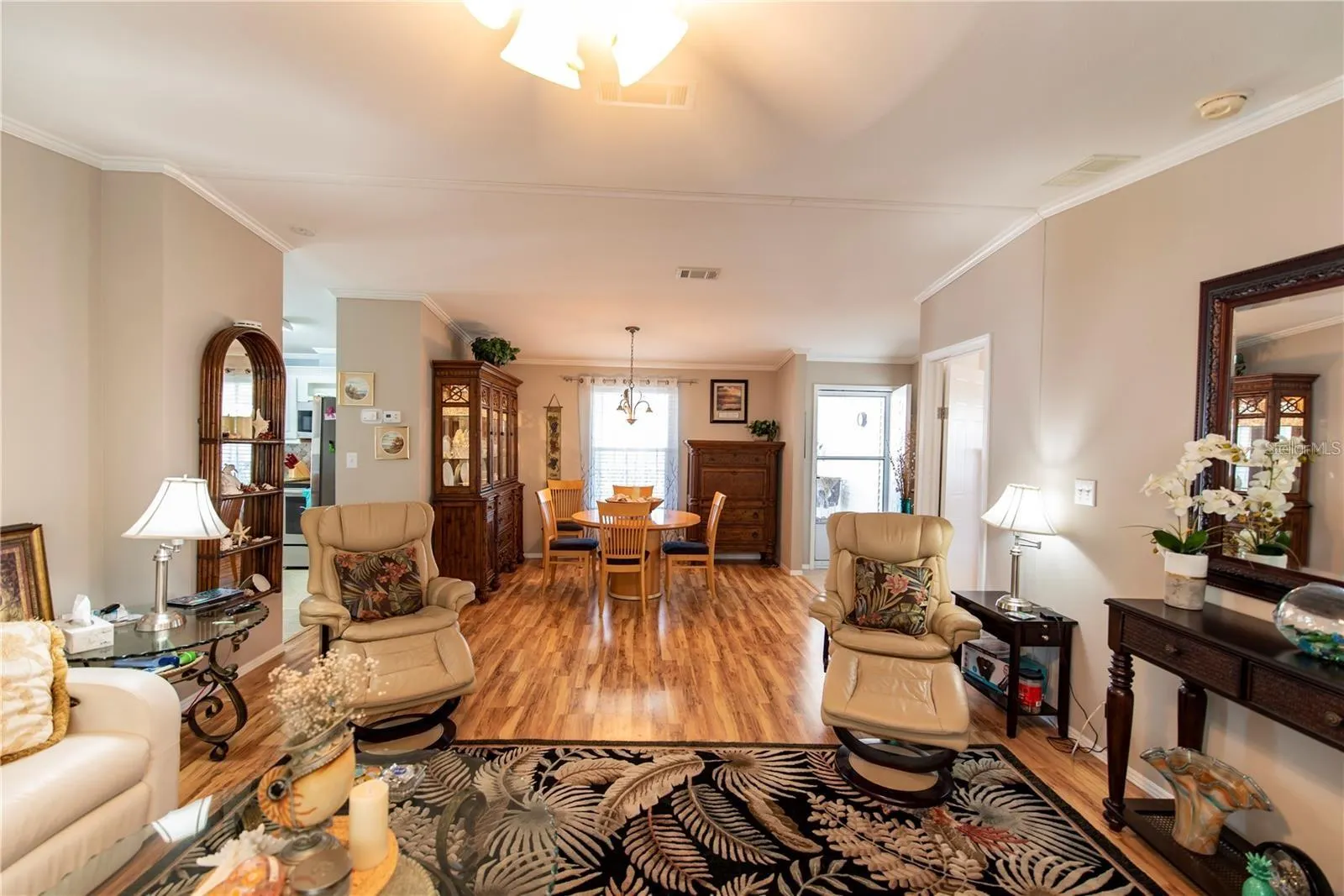 61 WINDMILL BLVD