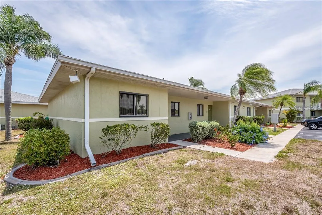 25225 RAMPART BLVD #1301, #1301