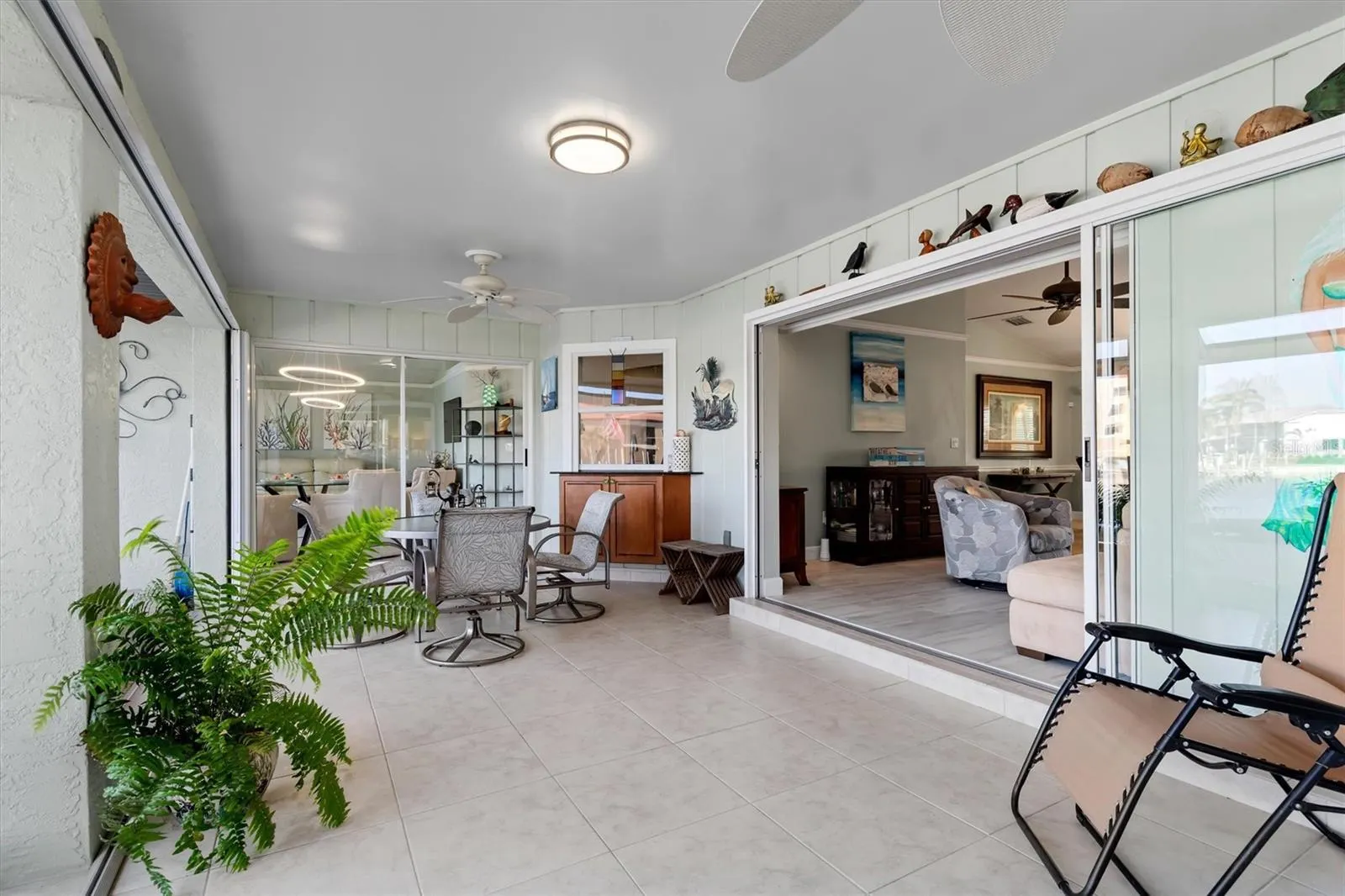 1460 RAVEN CT