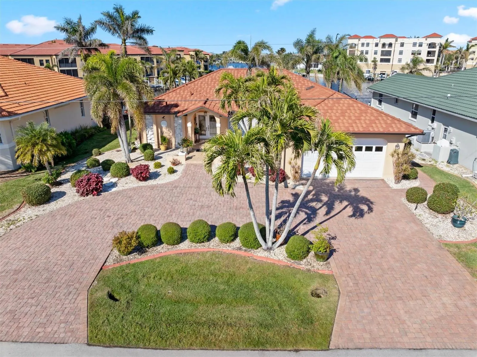 1460 RAVEN CT