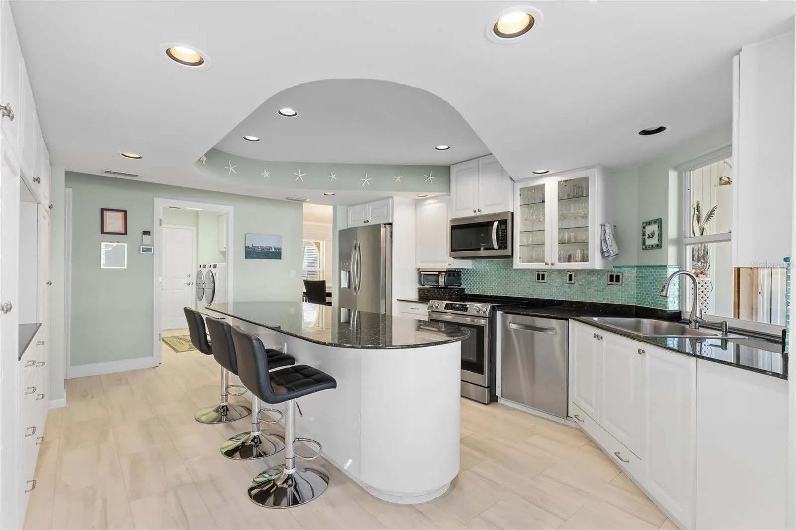 1460 RAVEN CT
