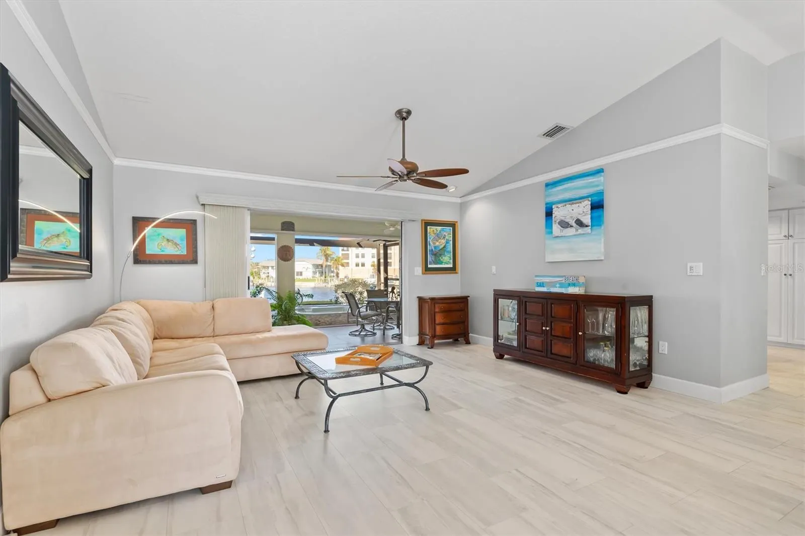 1460 RAVEN CT