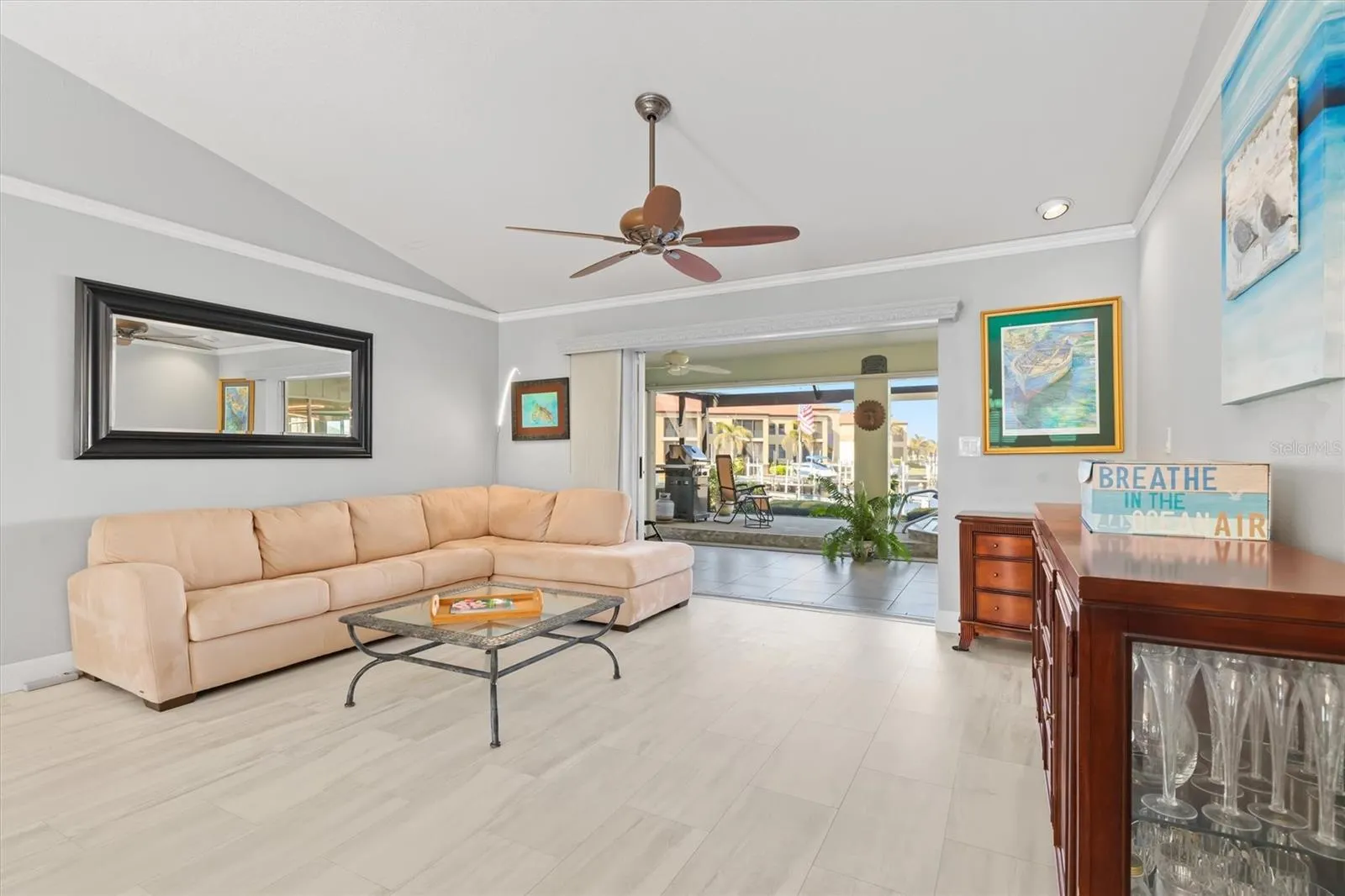 1460 RAVEN CT
