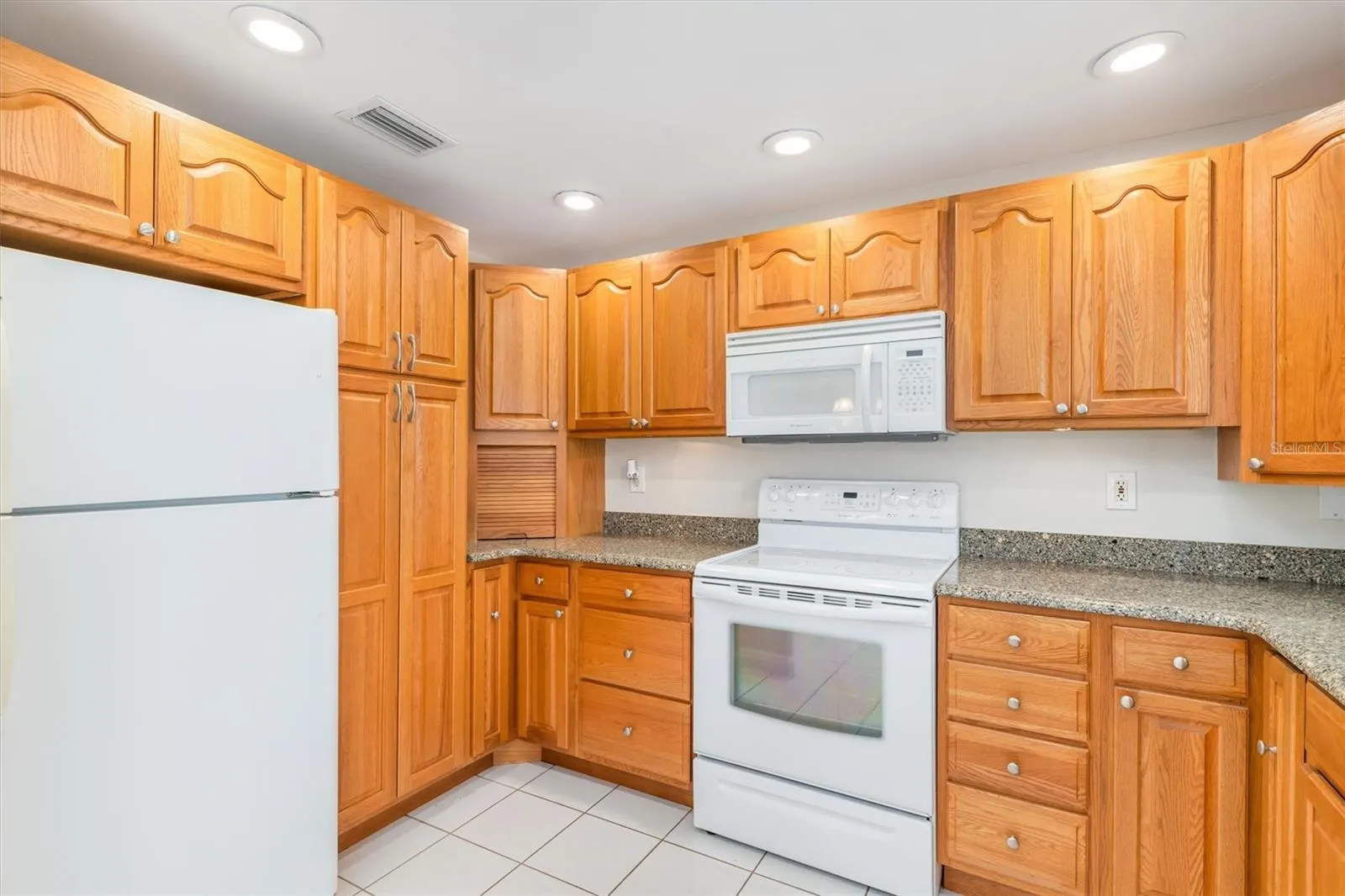703 SPRING LAKE BLVD NW