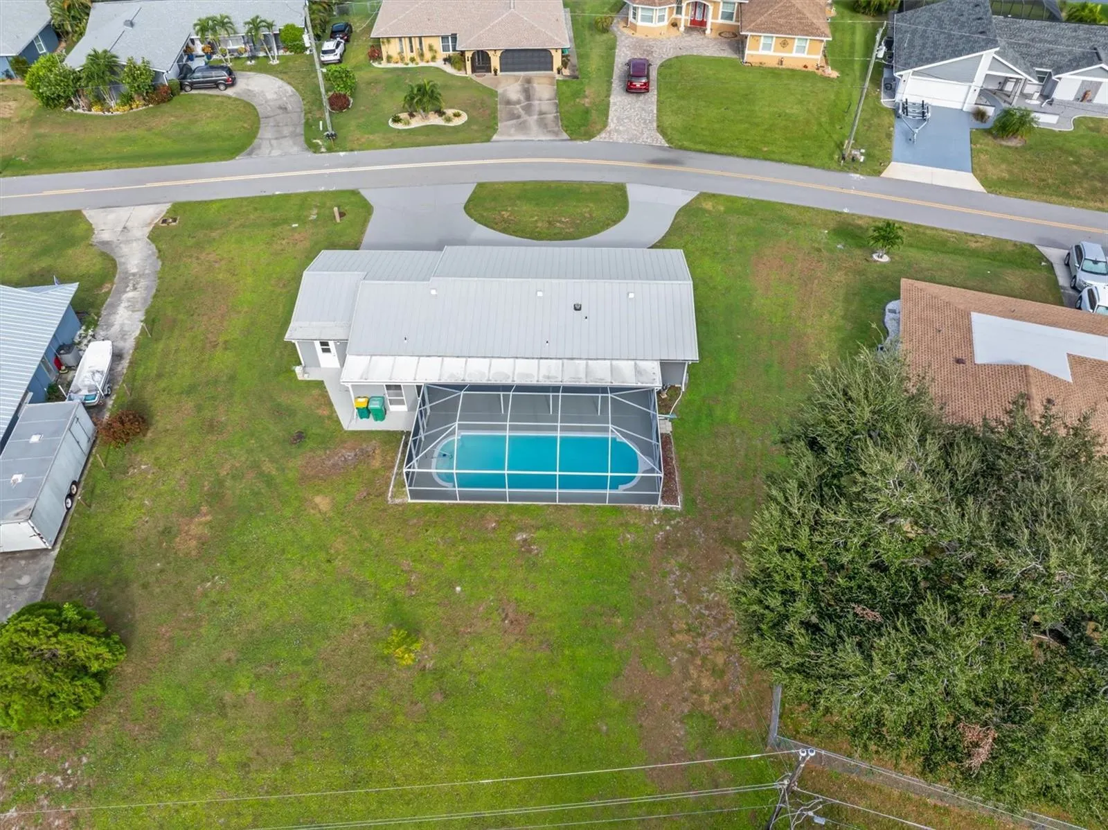 703 SPRING LAKE BLVD NW