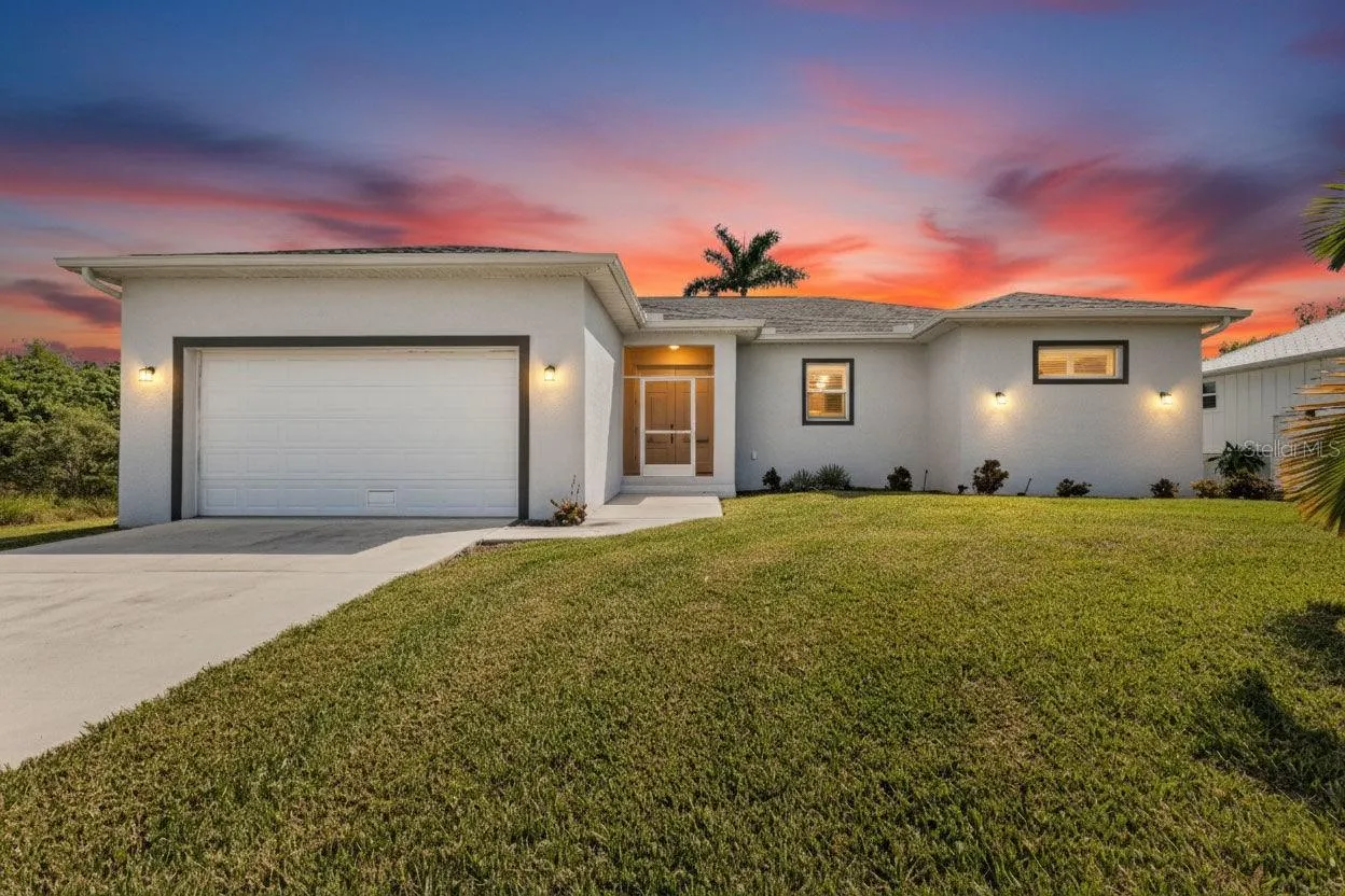 3302 PALM DR