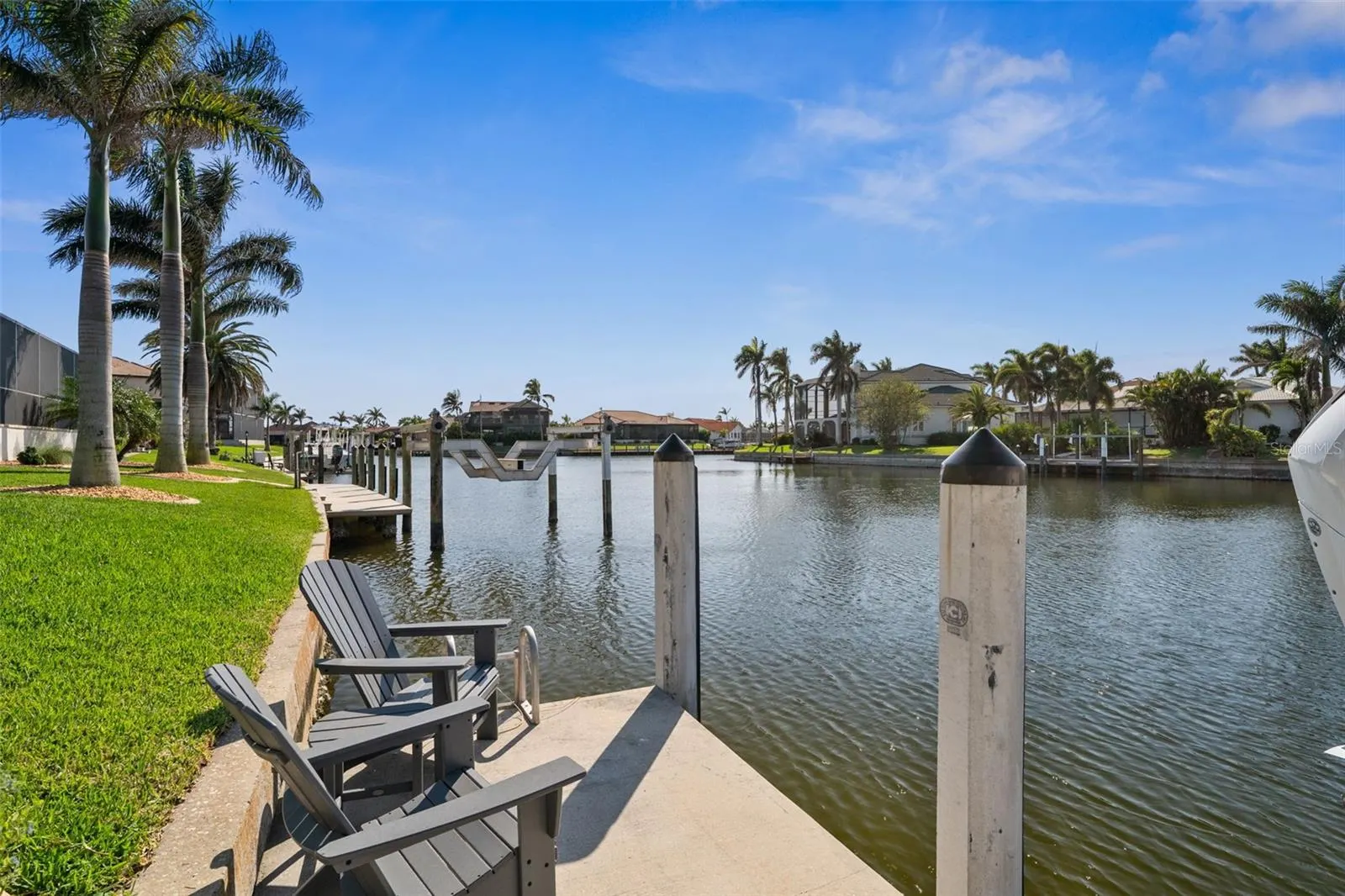 529 LA CARUNA CT