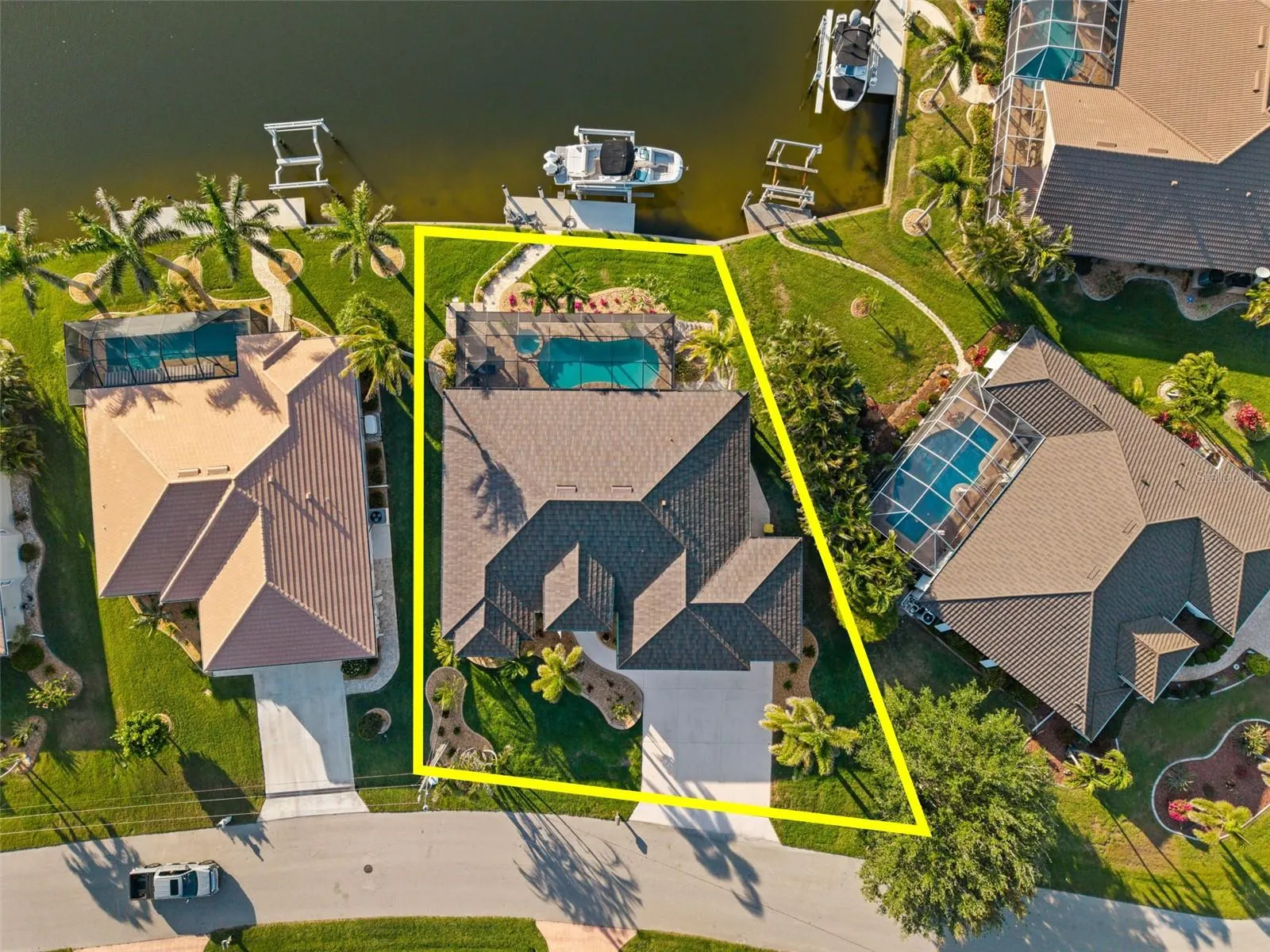 529 LA CARUNA CT