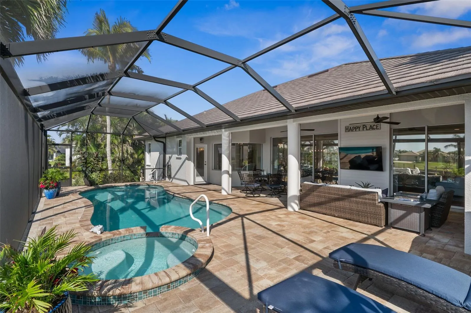 529 LA CARUNA CT