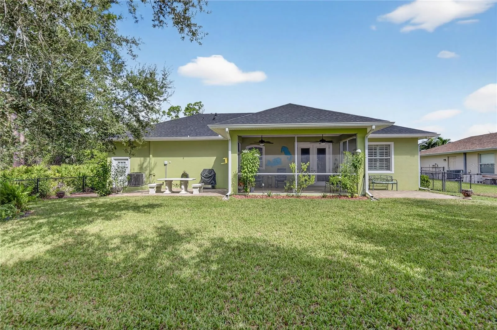 18307 LAKE WORTH BLVD