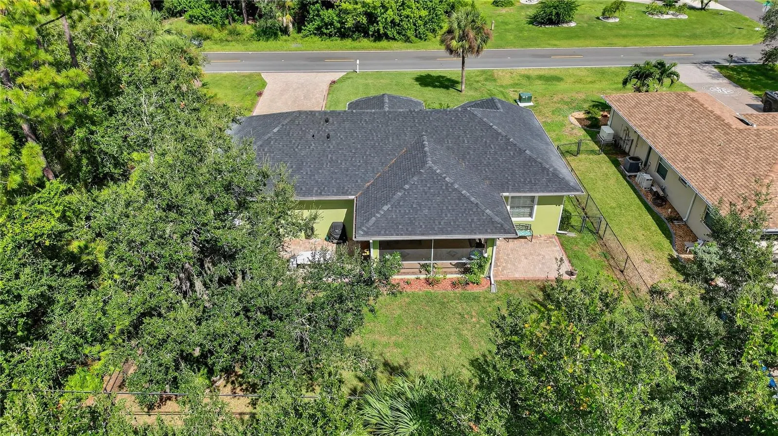 18307 LAKE WORTH BLVD
