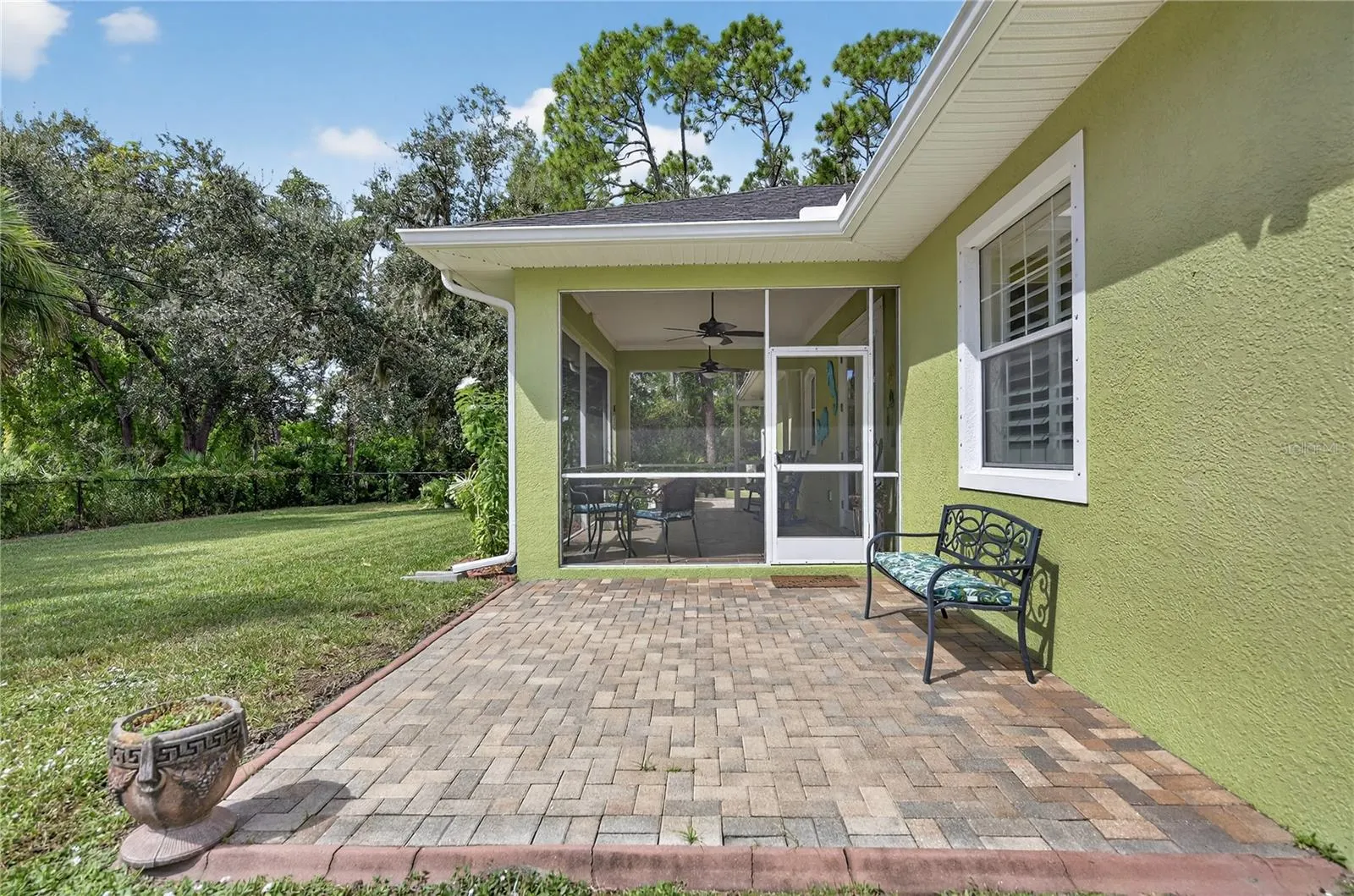 18307 LAKE WORTH BLVD