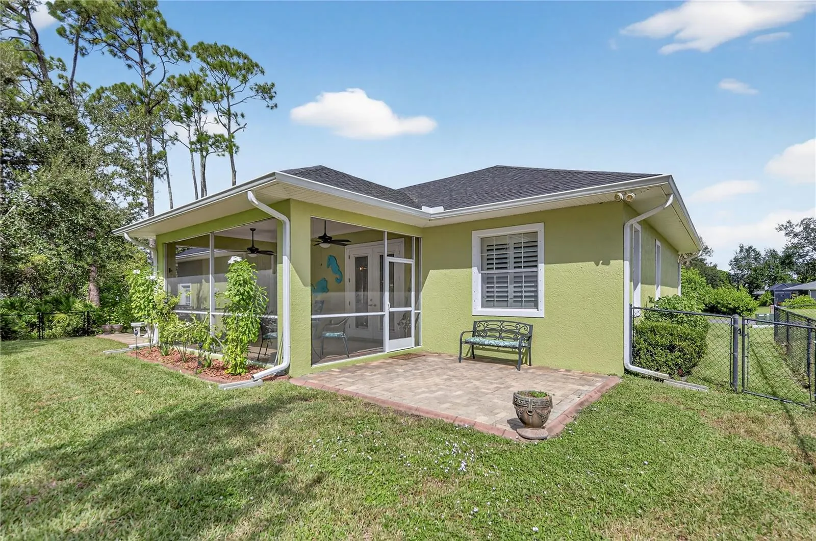 18307 LAKE WORTH BLVD