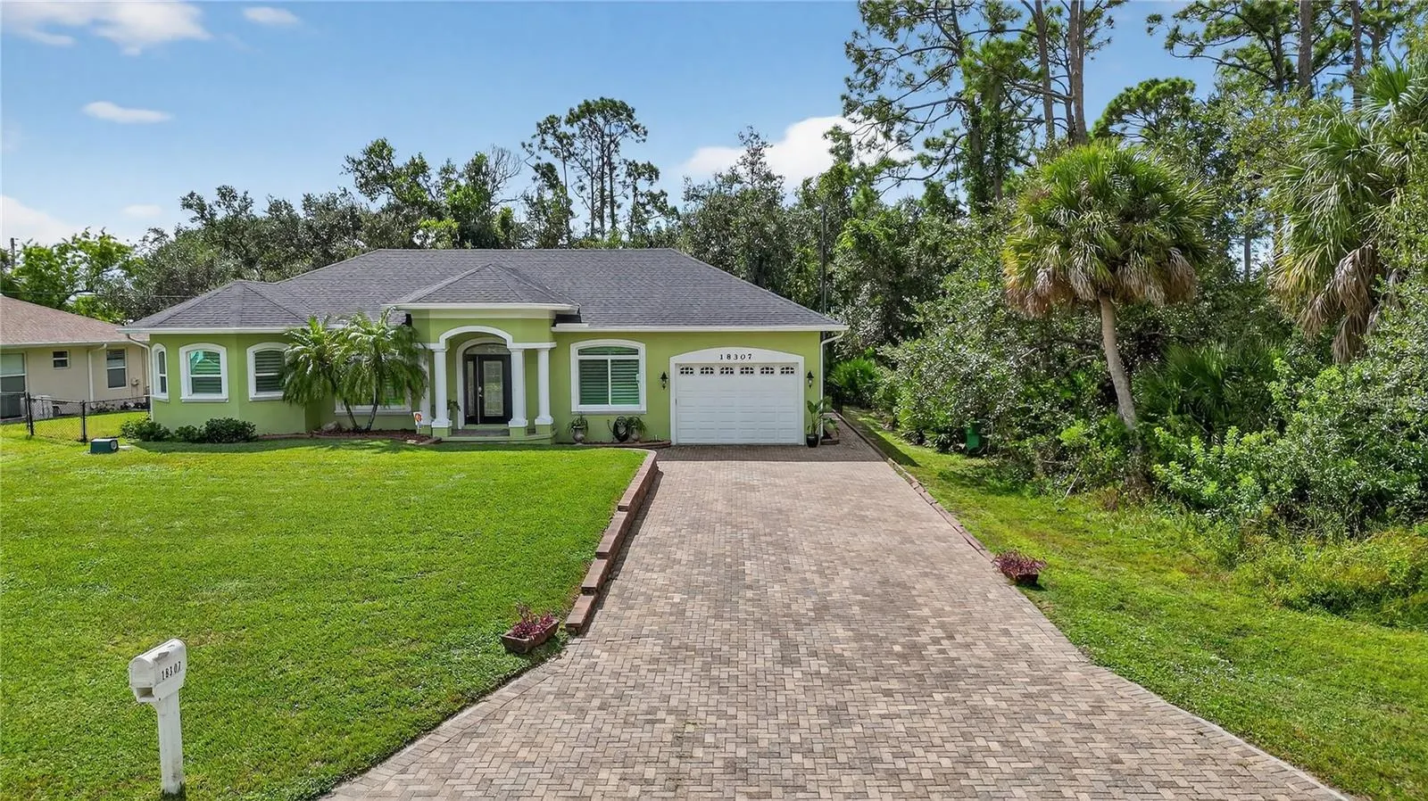 18307 LAKE WORTH BLVD