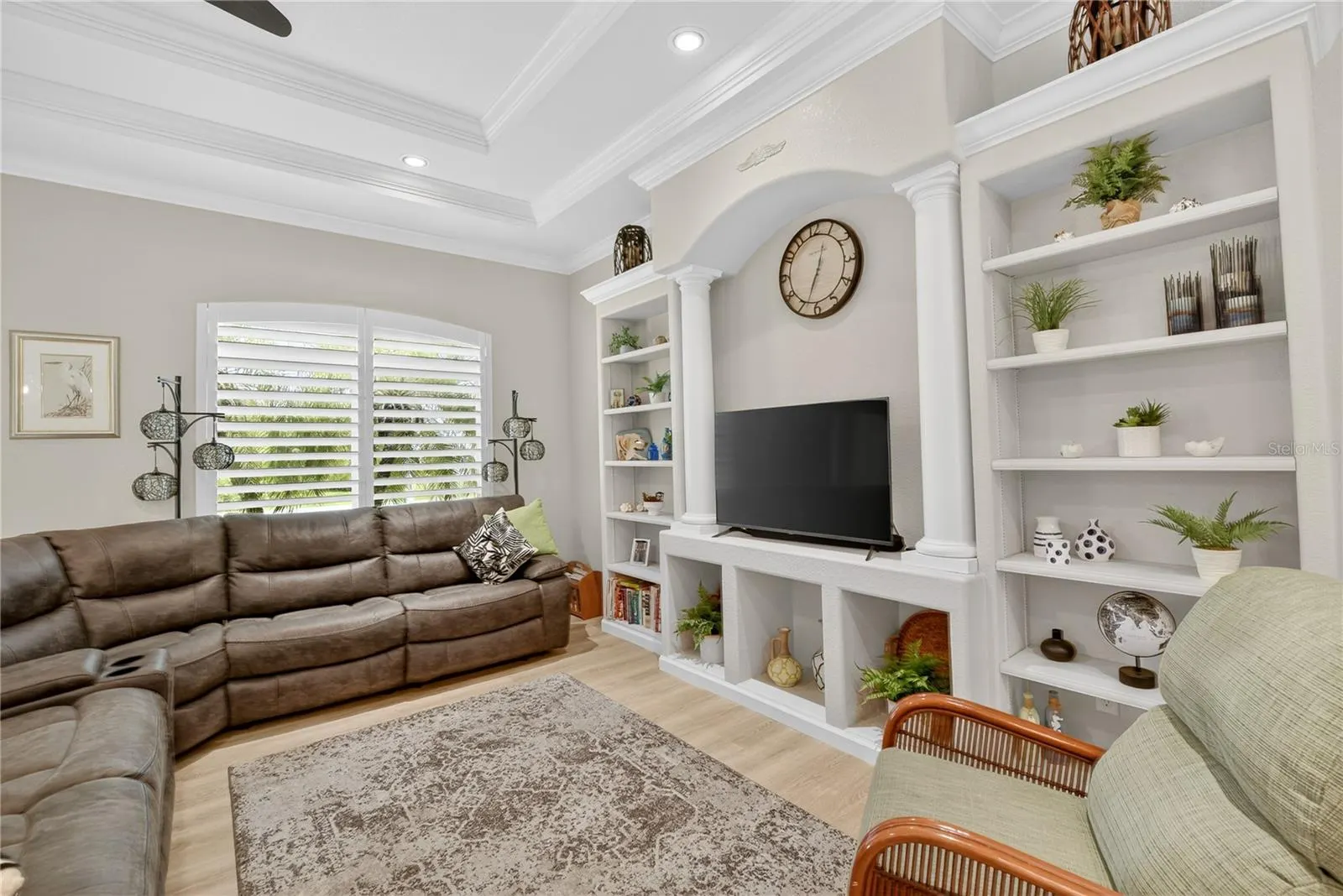 18307 LAKE WORTH BLVD
