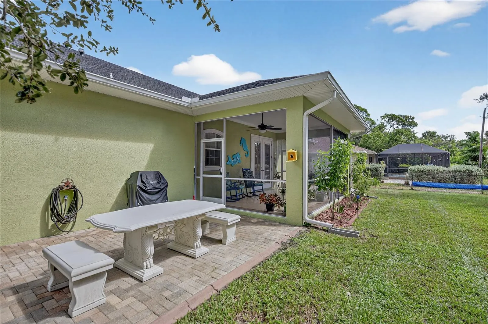 18307 LAKE WORTH BLVD