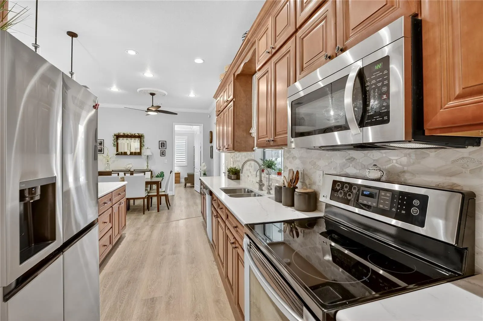 18307 LAKE WORTH BLVD