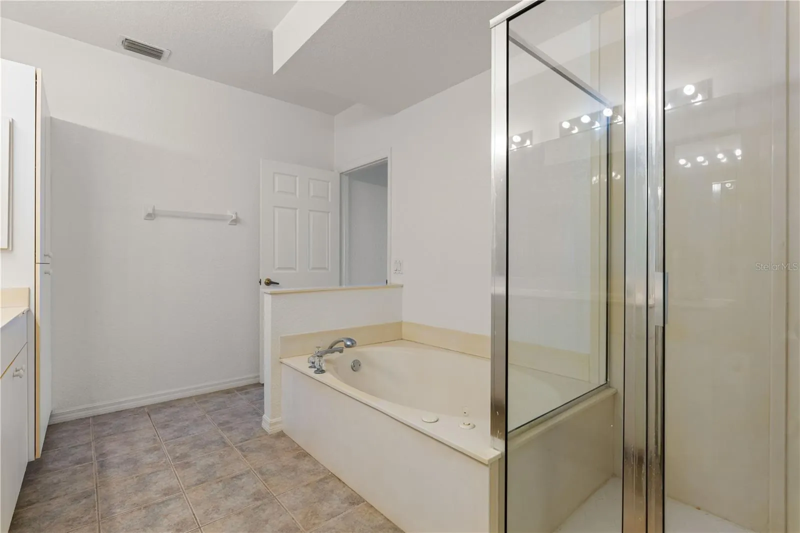 200 HARBOR WALK DR #253, #253
