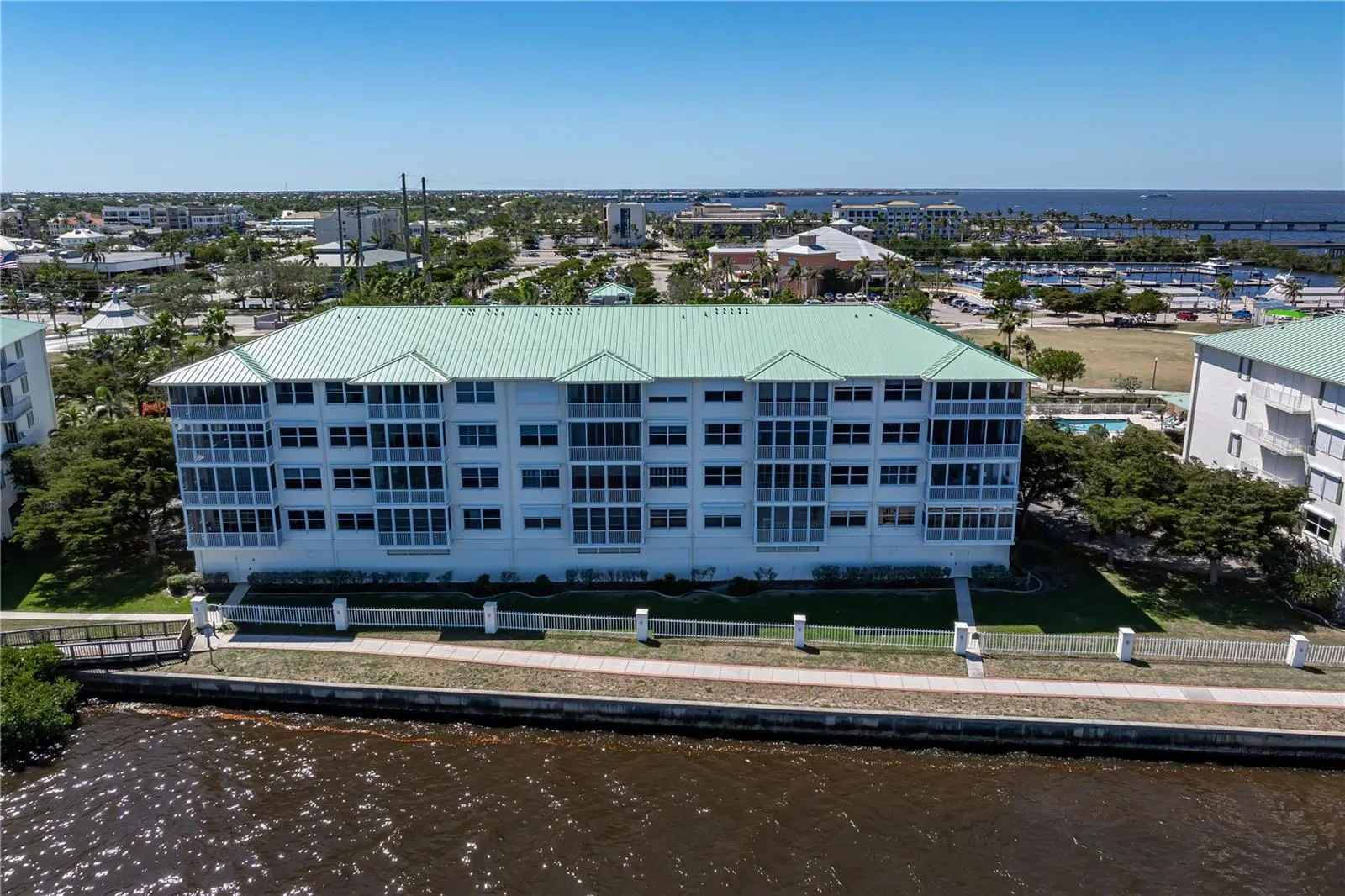 200 HARBOR WALK DR #253, #253
