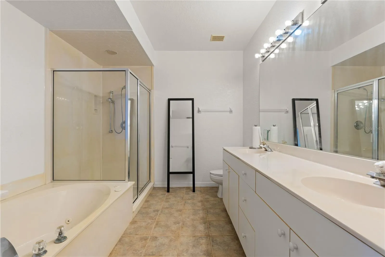 200 HARBOR WALK DR #253, #253
