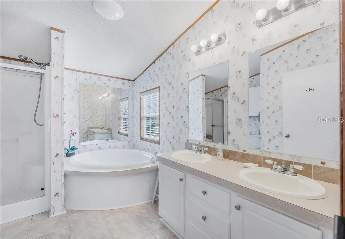3127 BAYSIDE PKWY