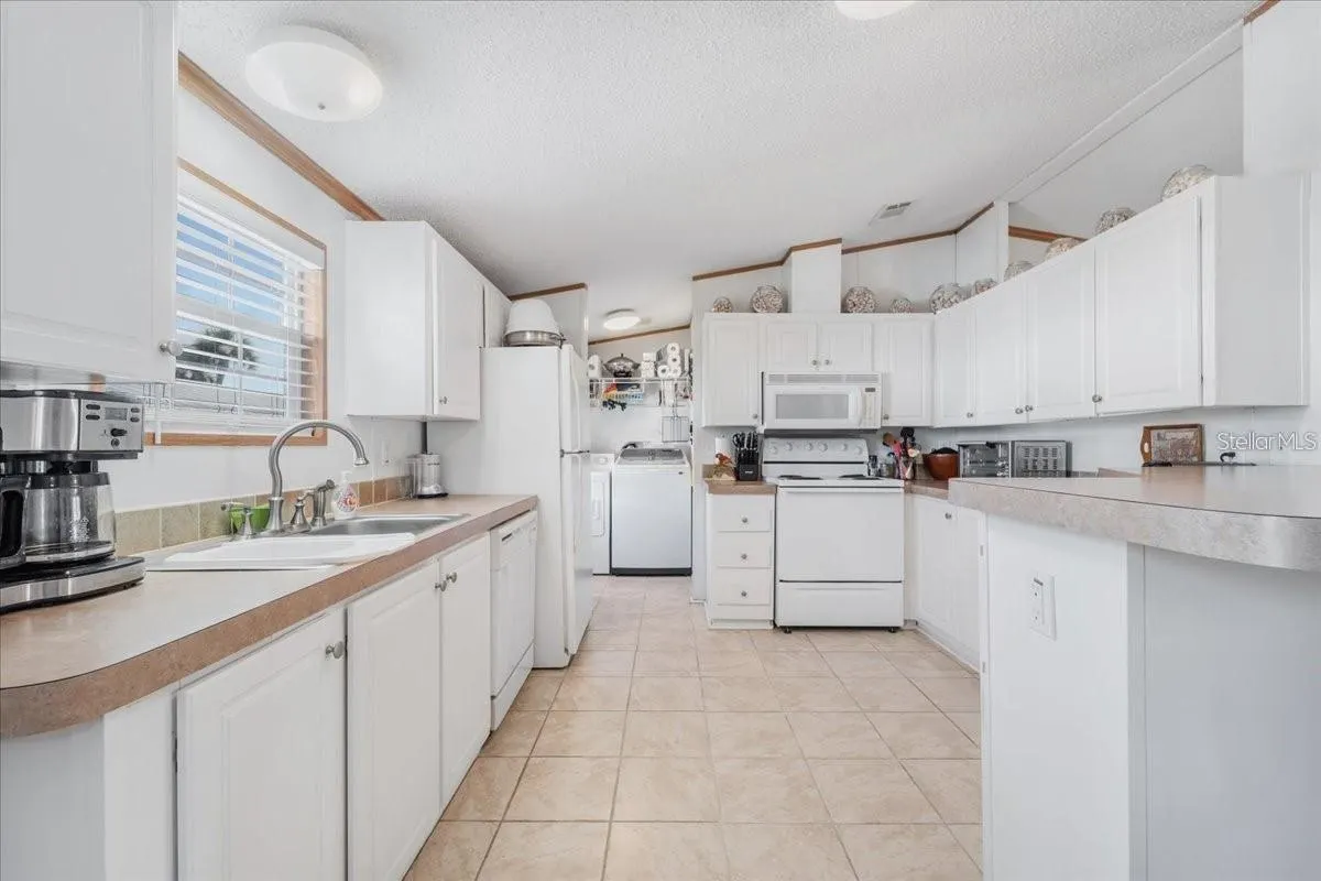 3127 BAYSIDE PKWY