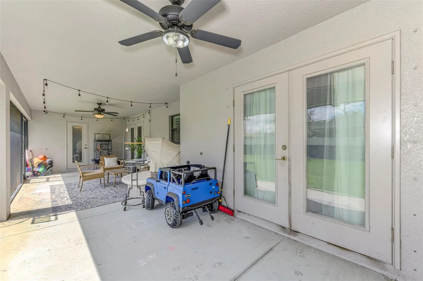 6191 TROPICAIRE BLVD