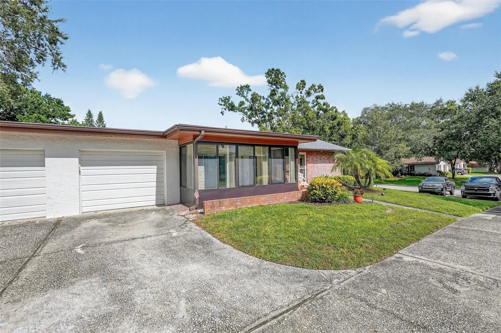 2320 SHELLY DR #B, #B