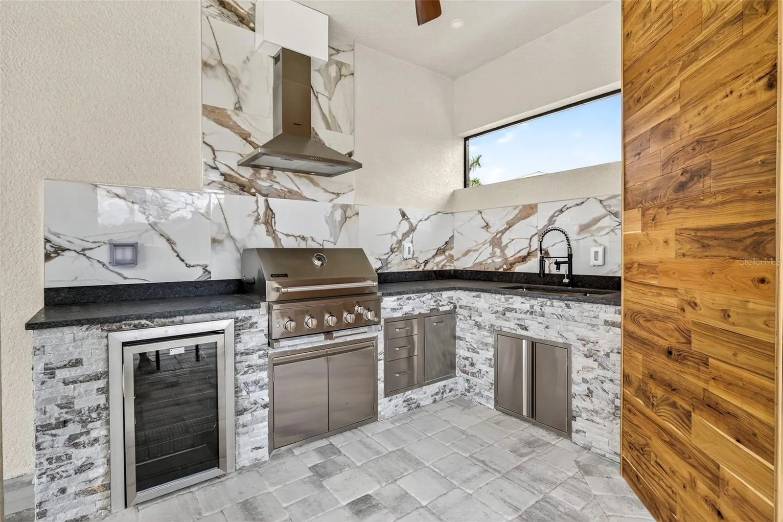 4411 PELICAN BLVD