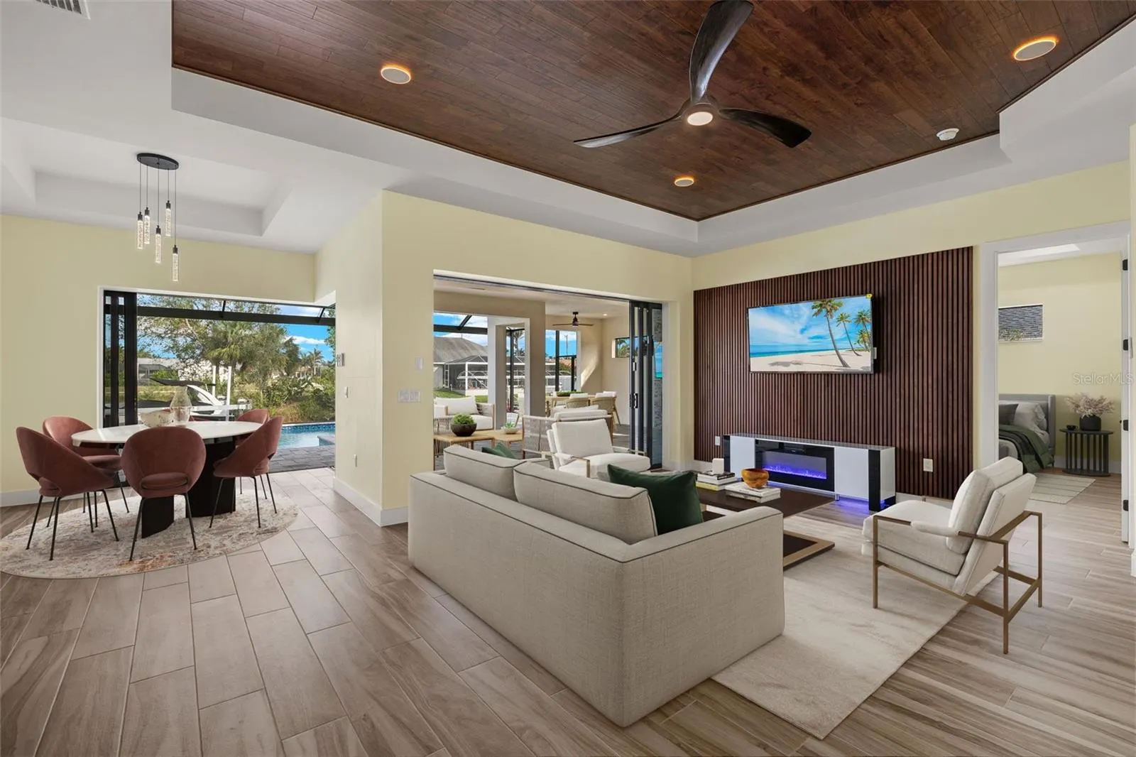 4411 PELICAN BLVD